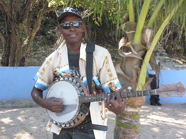 labadee banjo player